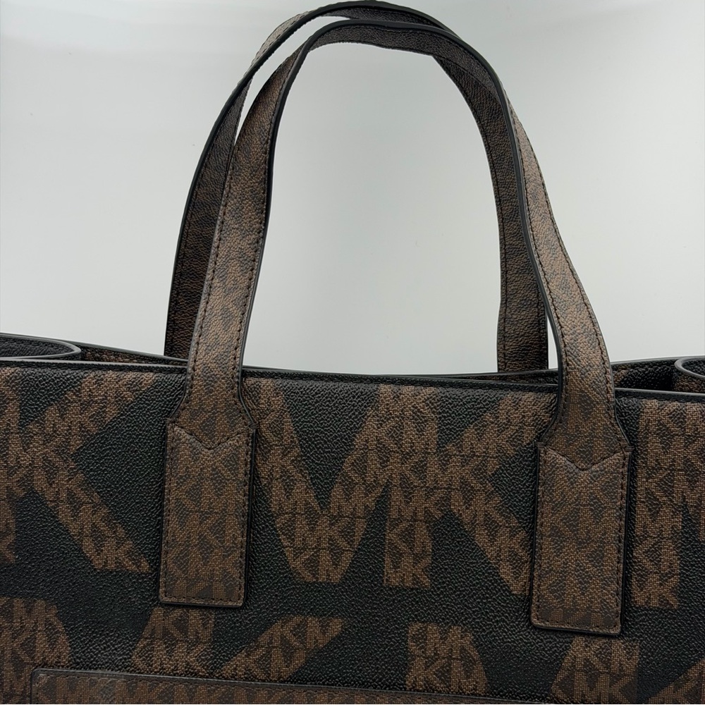 Michael Kors Kenly Large MK Logo Tote Bag NWT - Picture 4 of 10
